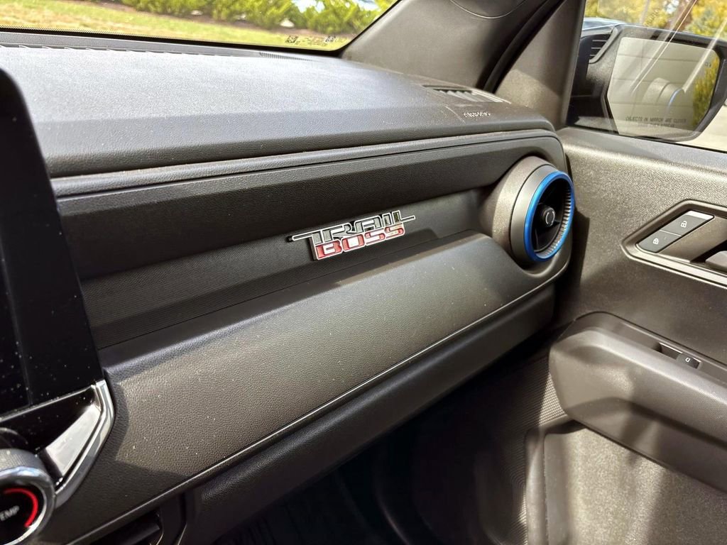 Used 2024 Chevrolet Colorado Trail Boss w/ Advanced Trailering Package image 25