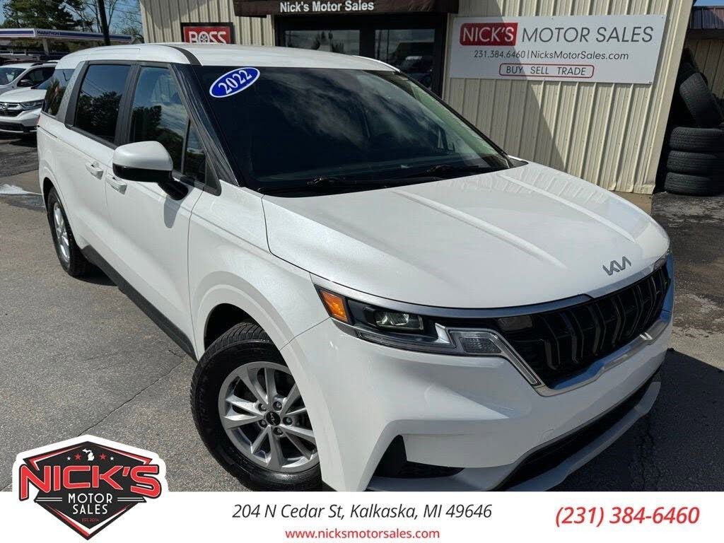 Used 2022 Kia Carnival LX FWD image 1