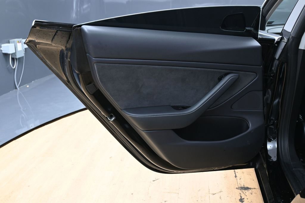 Used 2019 Tesla Model 3 Standard Range Plus image 41