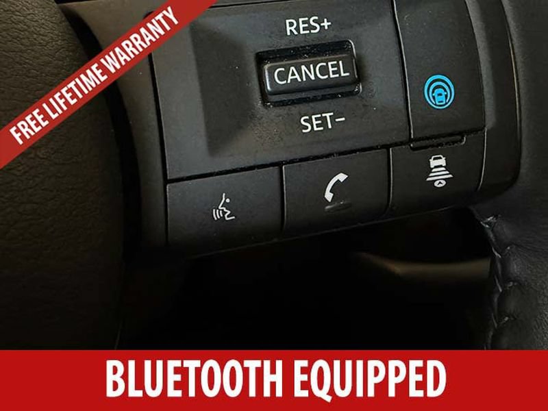 Used 2024 Nissan Pathfinder SL AWD/4WD image 11