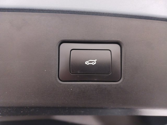 Used 2023 Fisker Ocean One image 29