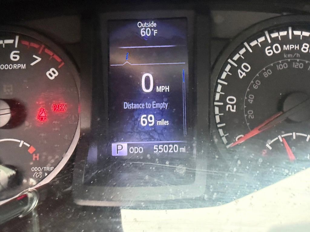 Used 2020 Toyota Tacoma SR AWD/4WD image 15