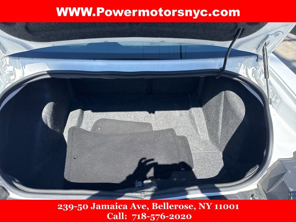 Used 2023 Dodge Challenger SXT image 18