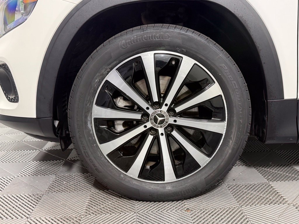 Certified 2023 Mercedes-Benz GLB 250 4MATIC w/ Premium Package image 12