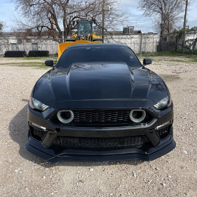 Used 2022 Ford Mustang GT Premium w/ Equipment Group 401A RWD image 2