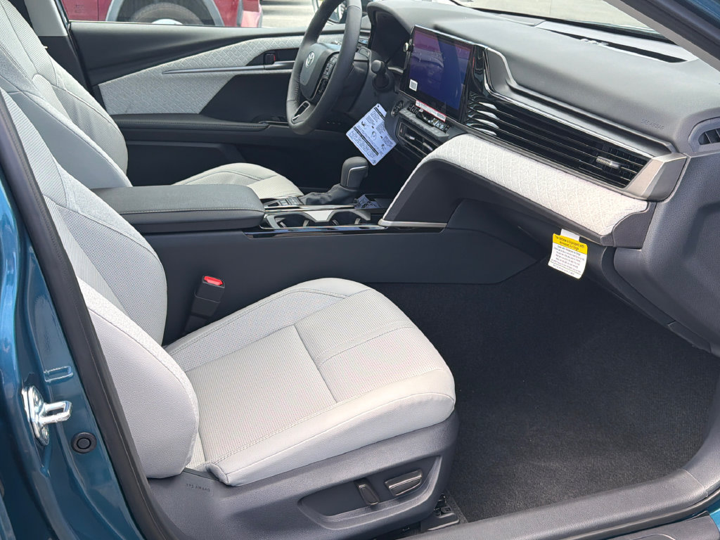New 2026 Toyota Camry XLE w/ Premium Plus Package FWD image 10