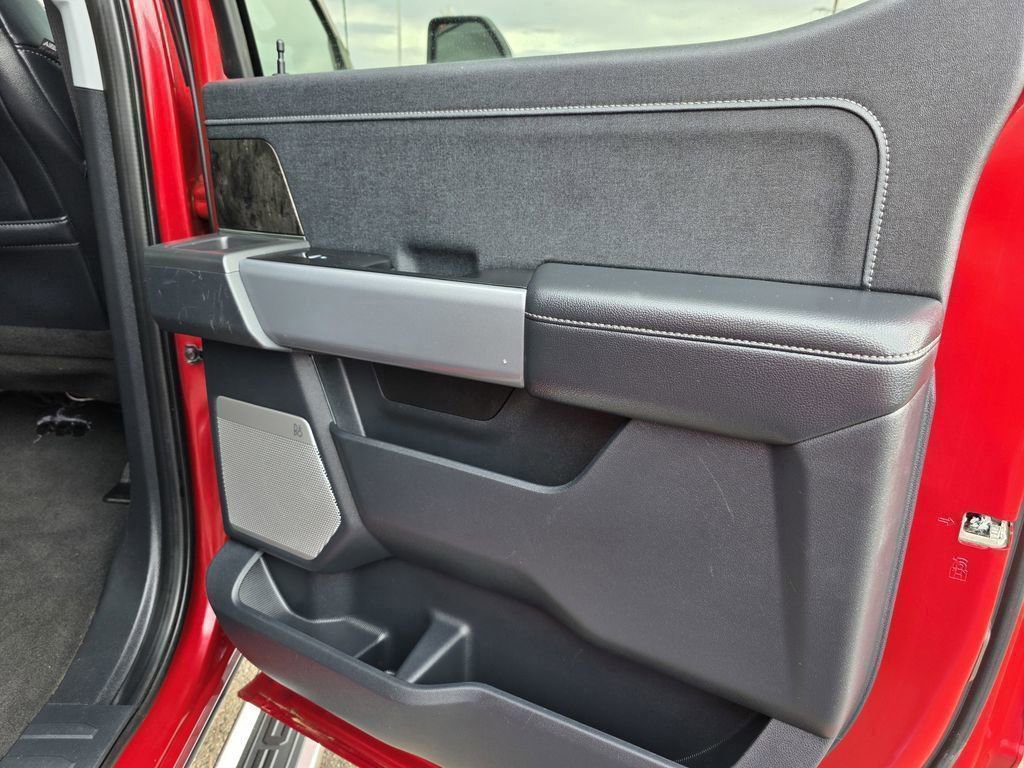 Used 2024 Ford F350 Lariat image 22