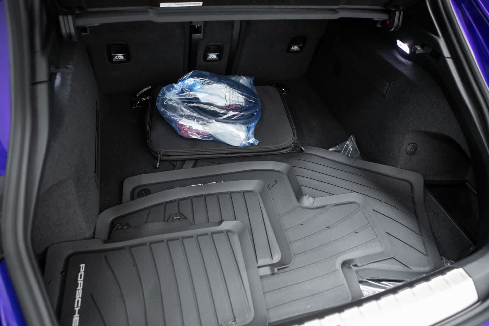 New 2026 Porsche Taycan 4S AWD/4WD image 38
