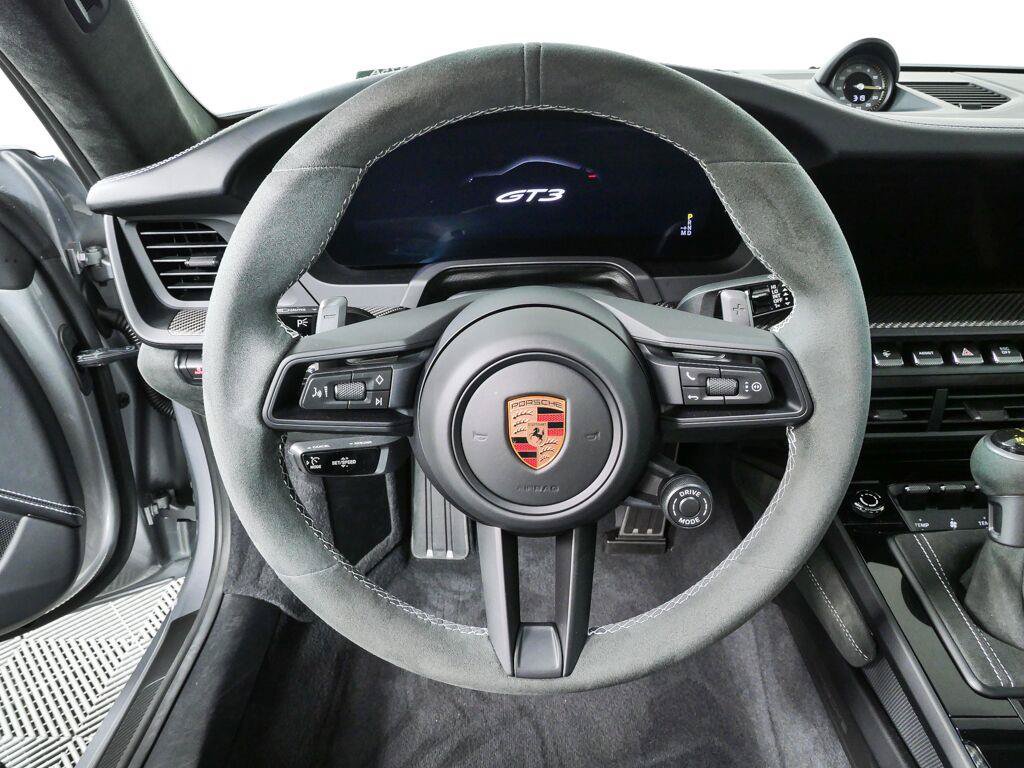 Certified 2026 Porsche 911 GT3 RWD image 9