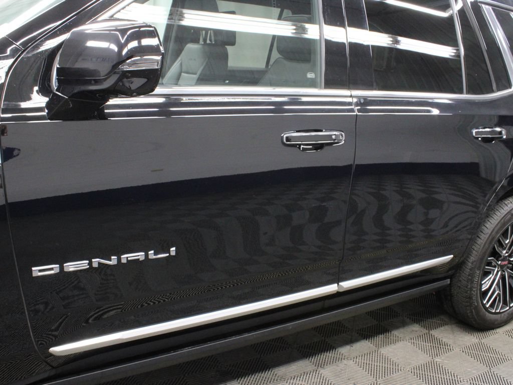 Used 2025 GMC Yukon Denali w/ Denali Reserve Package AWD/4WD image 53