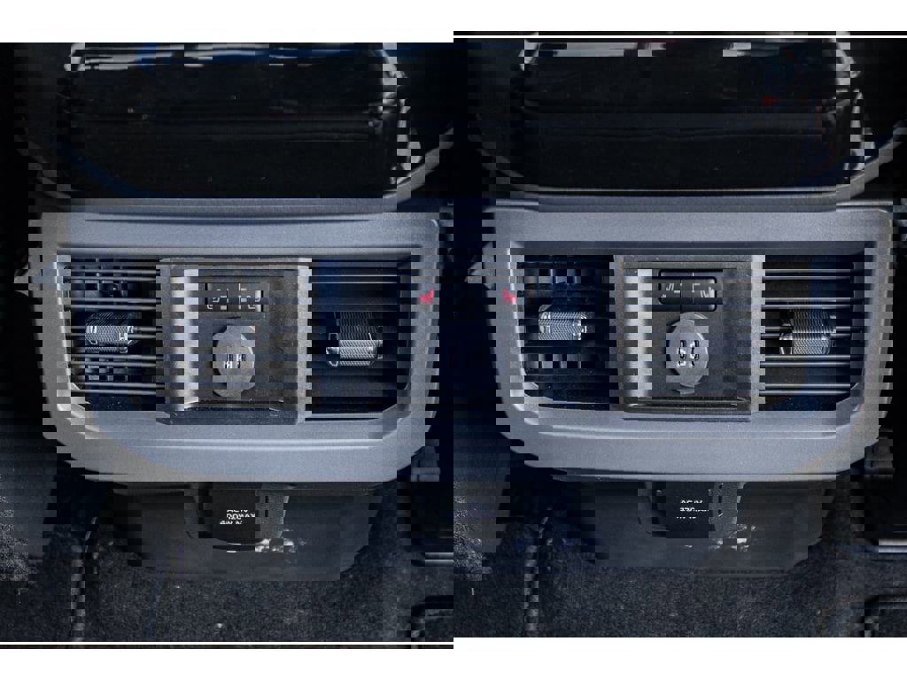 New 2026 Ford F250 Lariat w/ Black Appearance Package image 29