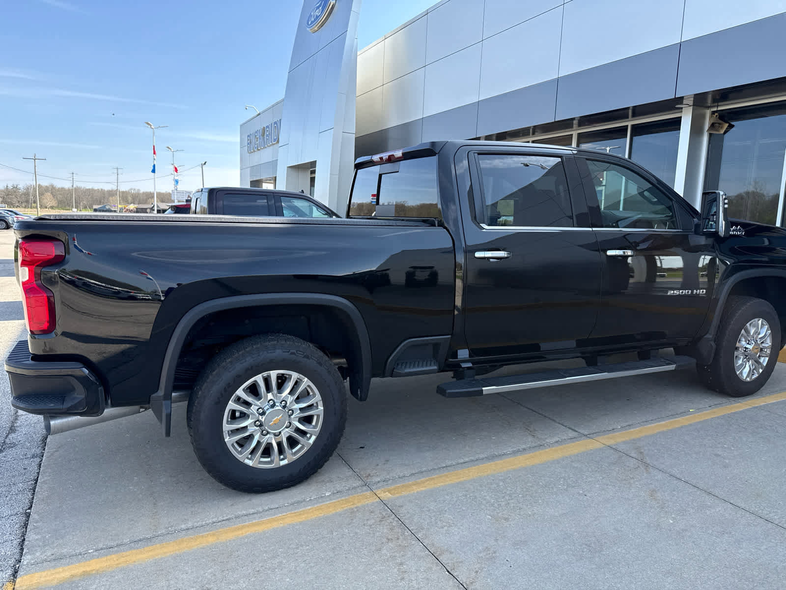 Used 2022 Chevrolet Silverado 2500 High Country image 5