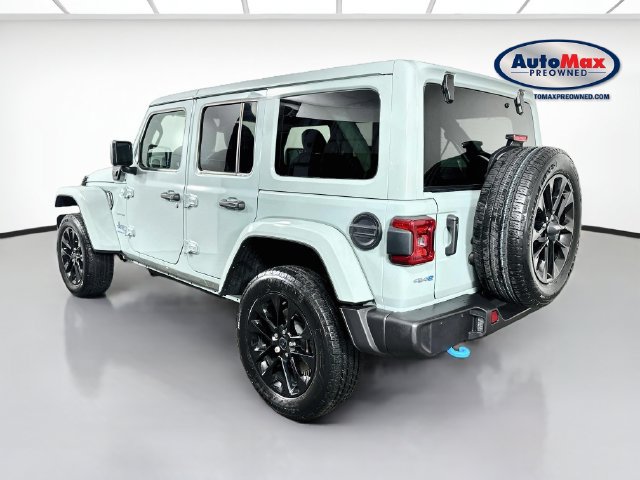 Used 2024 Jeep Wrangler Unlimited Sahara AWD/4WD image 5