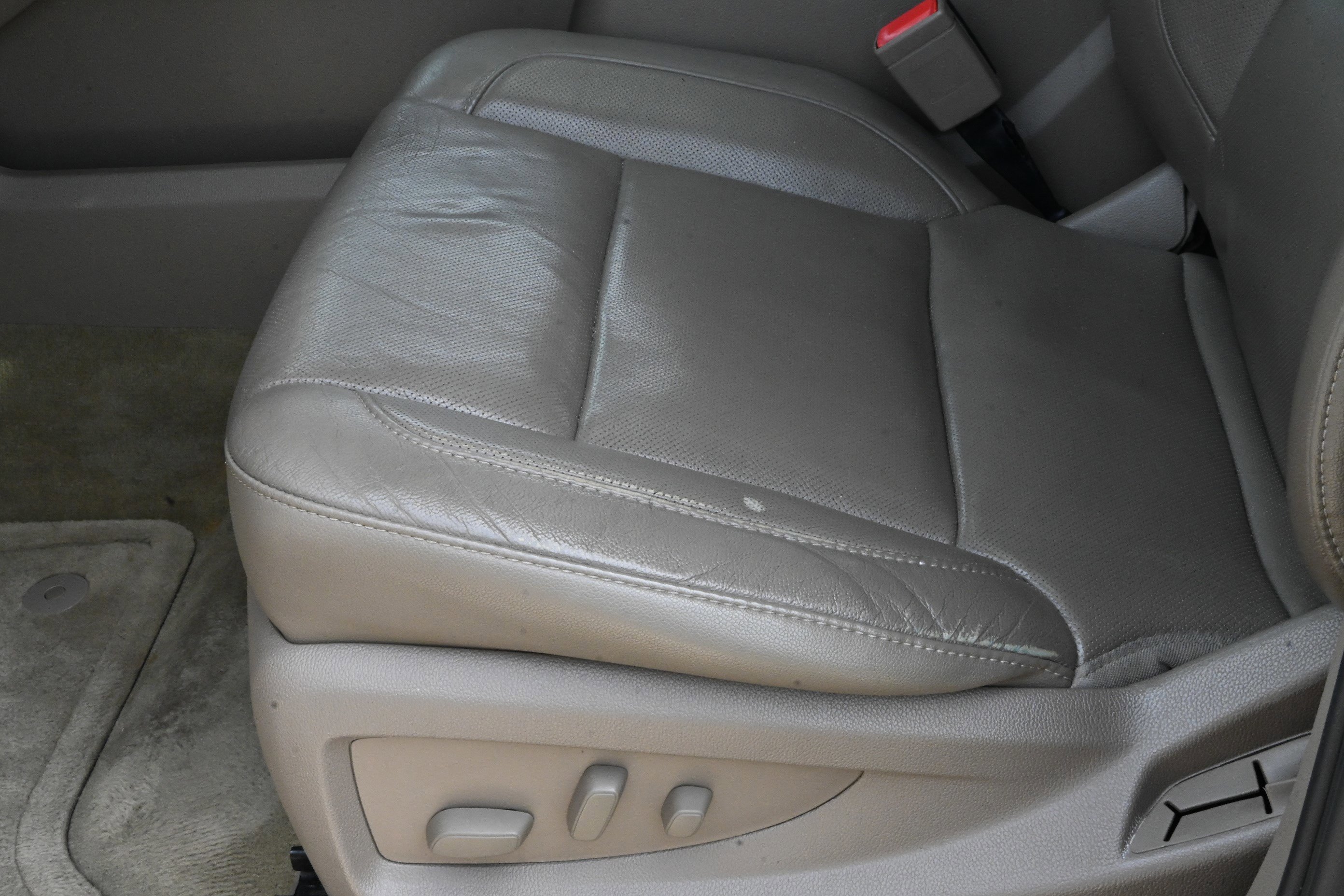 Used 2015 GMC Yukon SLT w/ Open Road Package image 29