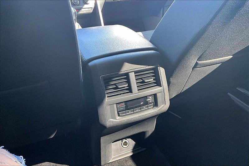 Used 2018 Volkswagen Atlas Launch Edition image 23