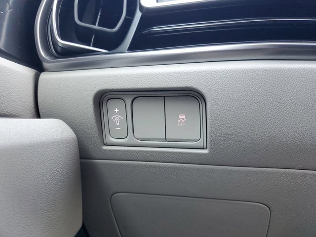 Certified 2025 Kia Sorento S w/ Panoramic Sunroof Package FWD image 29