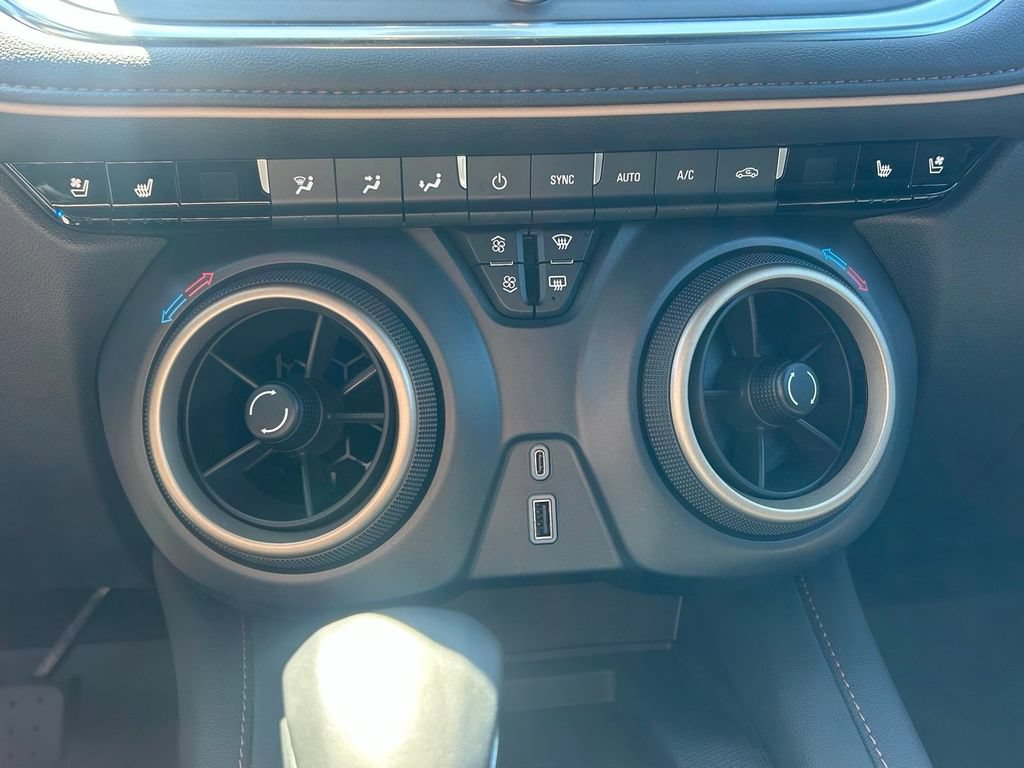 Used 2024 Chevrolet Blazer Premier w/ Driver Confidence II Package AWD/4WD image 24