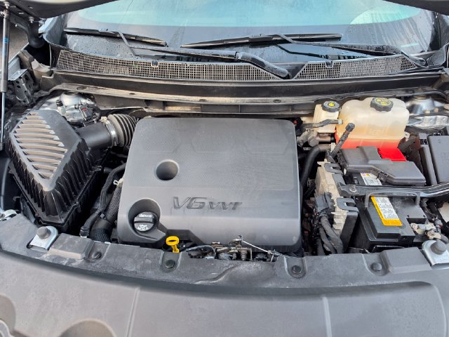 Used 2023 Chevrolet Traverse LT w/ Midnight/Sport Edition AWD/4WD image 28