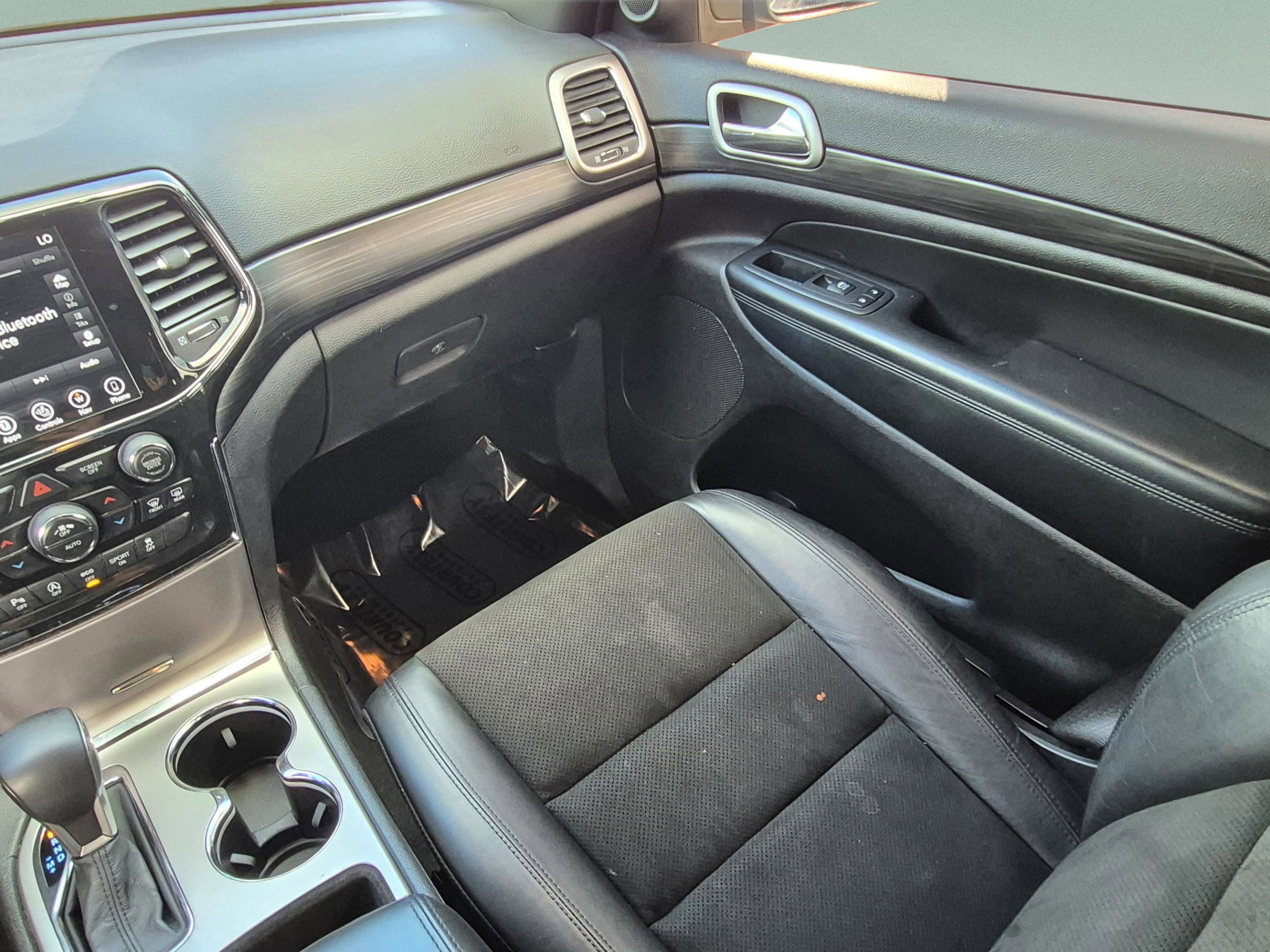 Used 2019 Jeep Grand Cherokee Altitude RWD image 16