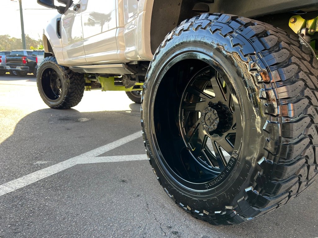 Used 2017 Ford F350 Platinum w/ Platinum Ultimate Package image 48