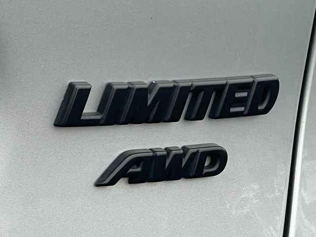 Used 2022 Toyota RAV4 Limited AWD/4WD image 2