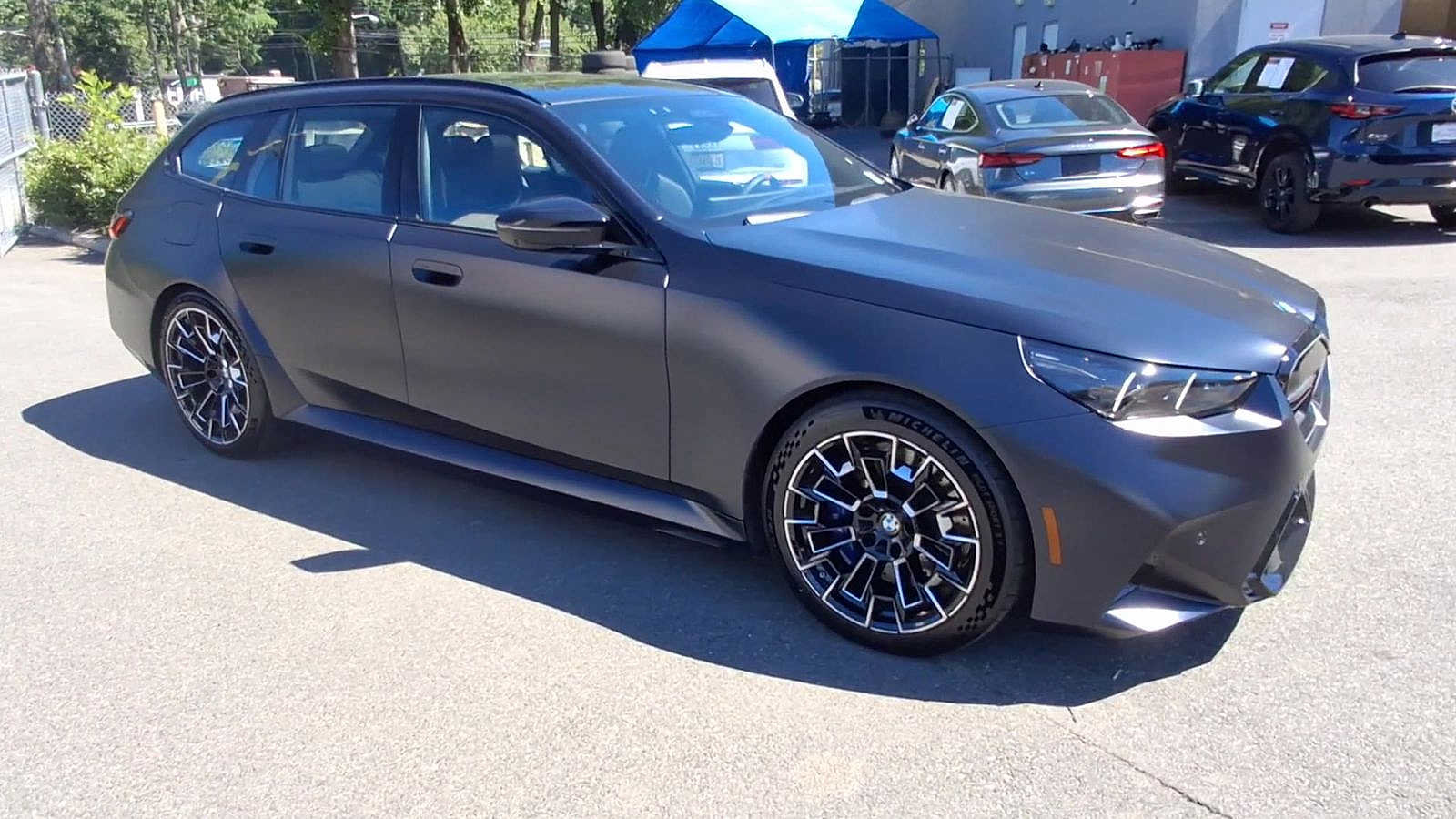 Used 2026 BMW M5 Touring AWD/4WD image 2