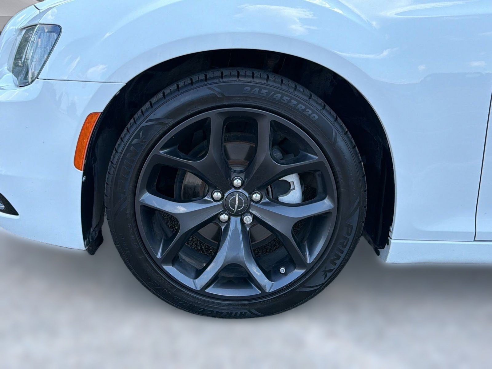 Used 2023 Chrysler 300 Touring w/ Sport Appearance Package RWD image 11