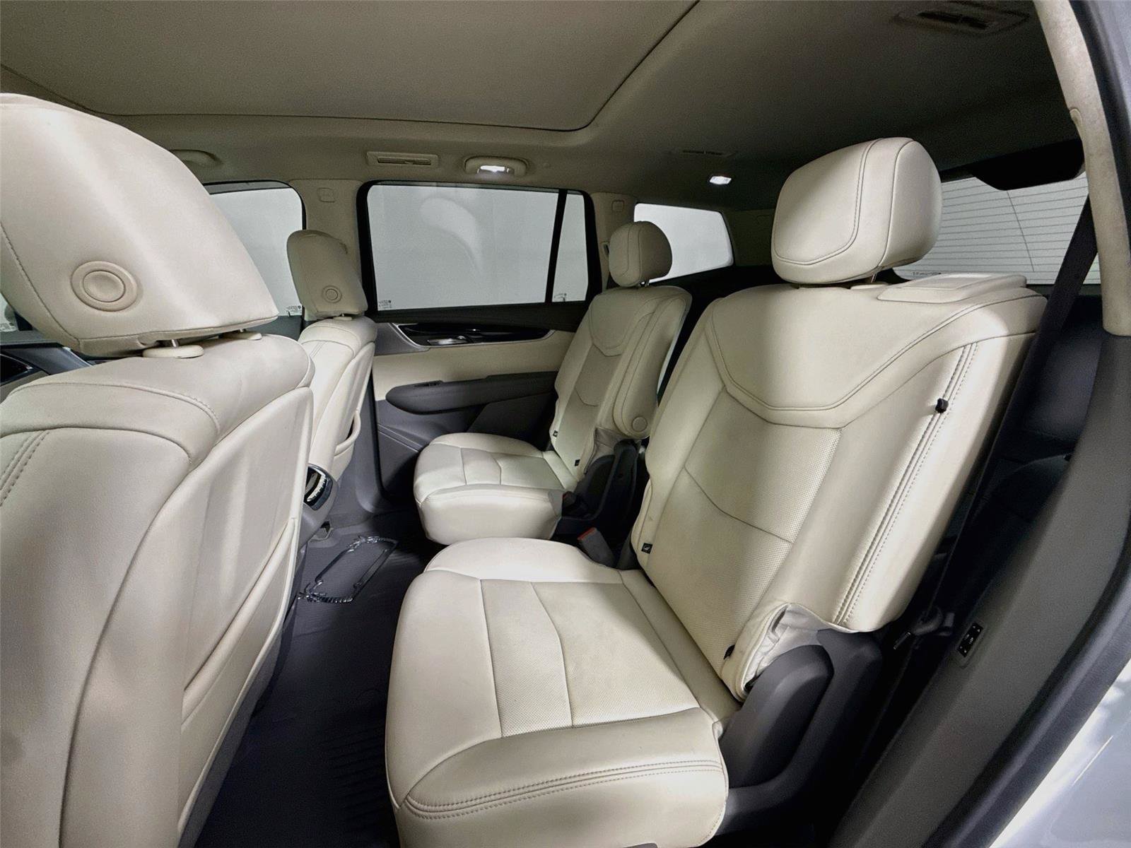 Used 2020 Cadillac XT6 Premium Luxury FWD image 10