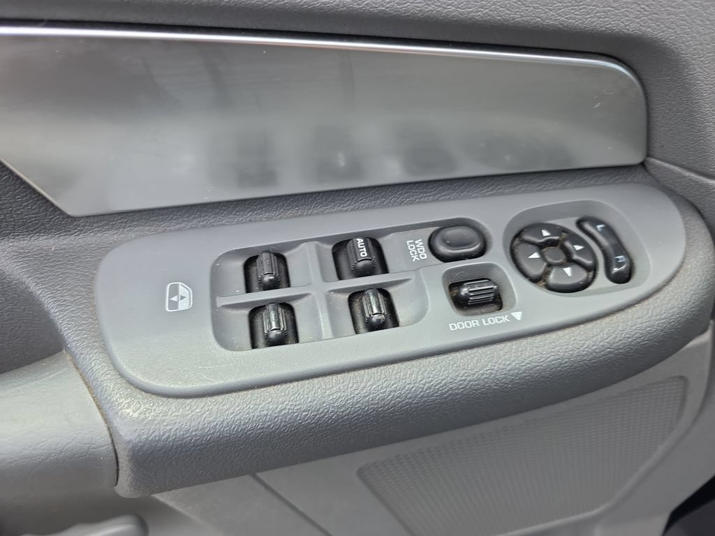 Used 2007 Dodge Ram 2500 Truck SLT w/ Light Group AWD/4WD image 18