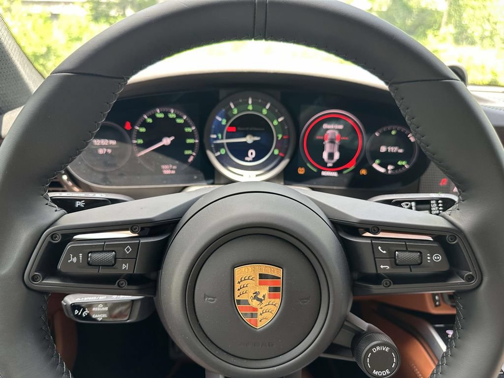 Used 2023 Porsche 911 Sport Classic RWD image 19
