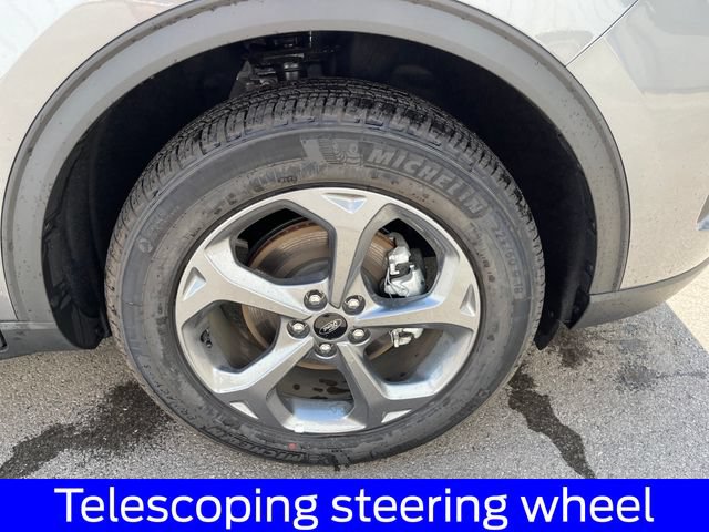New 2026 Ford Escape ST-Line w/ Cold Weather Package AWD/4WD image 38