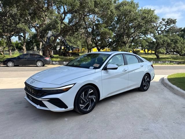 Used 2025 Hyundai Elantra SEL