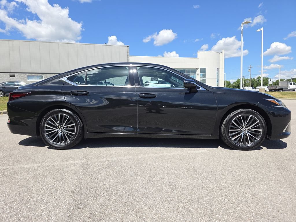 Certified 2022 Lexus ES 350 w/ Premium Package FWD image 9