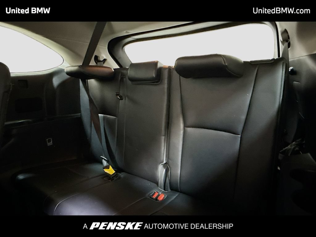 Used 2023 Toyota Highlander XLE FWD image 13