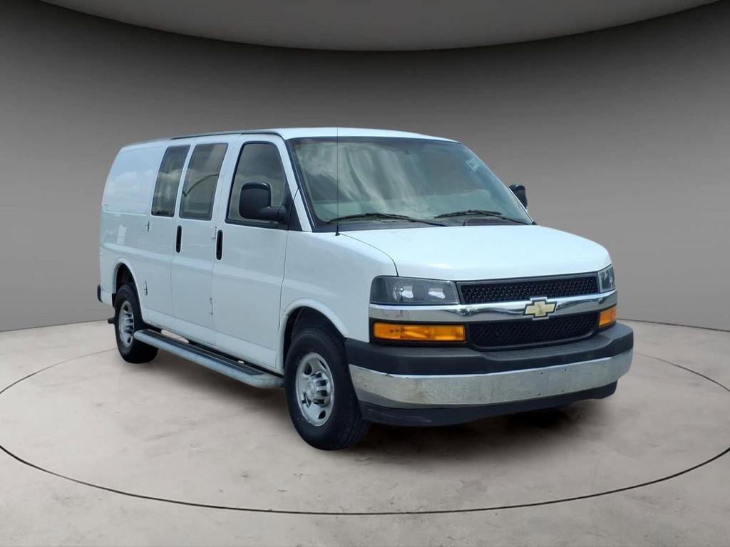 Used 2020 Chevrolet Express 2500 w/ Driver Convenience Package RWD image 7