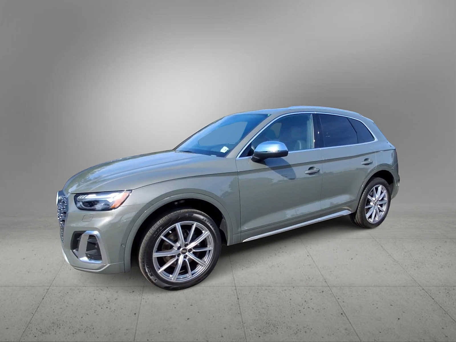 Used 2023 Audi SQ5 Prestige w/ Prestige Package AWD/4WD image 4