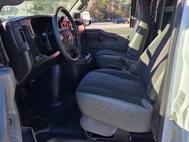 Used 2020 Chevrolet Express 2500 w/ Driver Convenience Package image 10