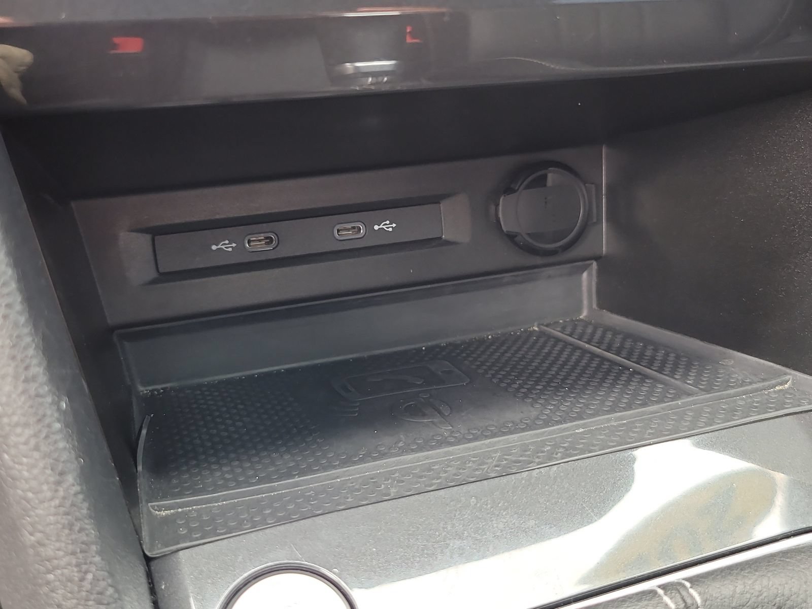 Used 2023 Volkswagen Tiguan SE R-Line FWD image 24