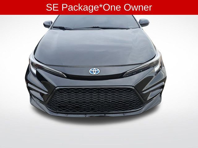 Used 2023 Toyota Corolla SE image 2