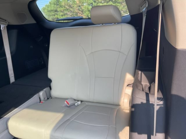 Used 2020 Buick Enclave Premium w/ Sun and Sites Package FWD image 19