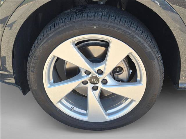 Certified 2025 Audi Q5 Premium w/ Premium Plus AWD/4WD image 22