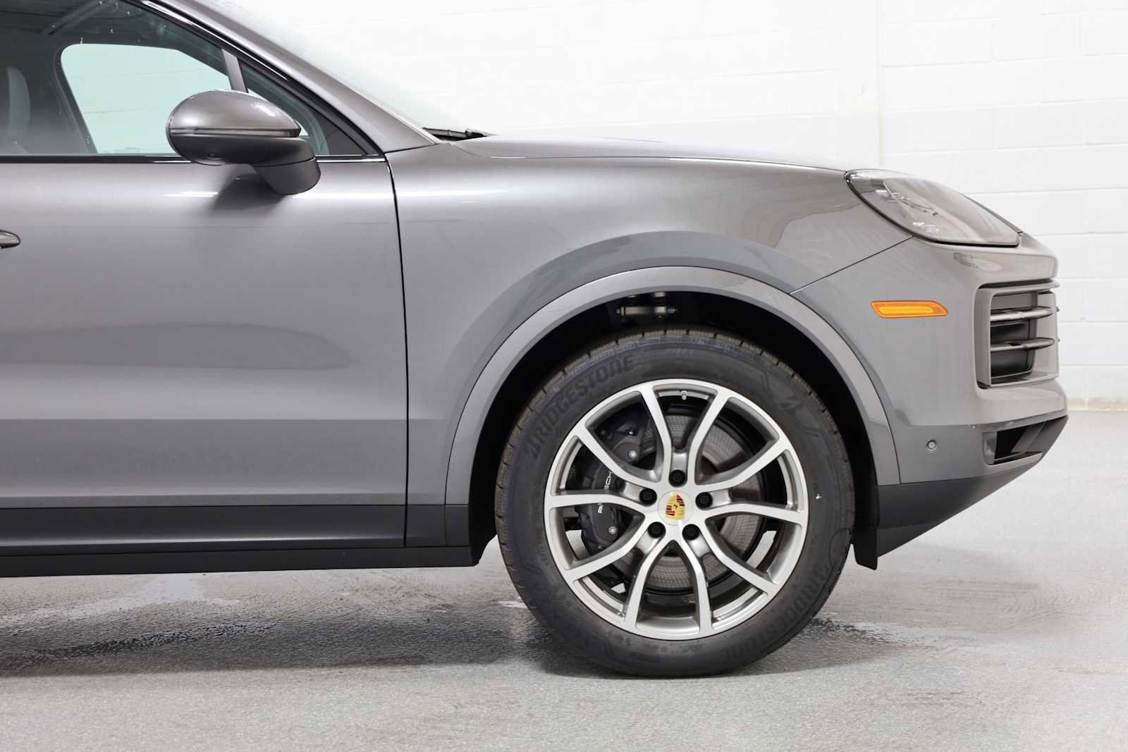 Certified 2024 Porsche Cayenne image 6