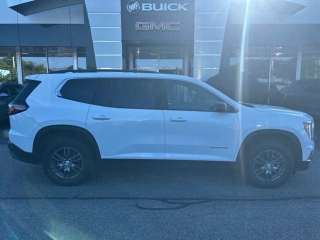Used 2025 GMC Acadia Elevation AWD/4WD image 2