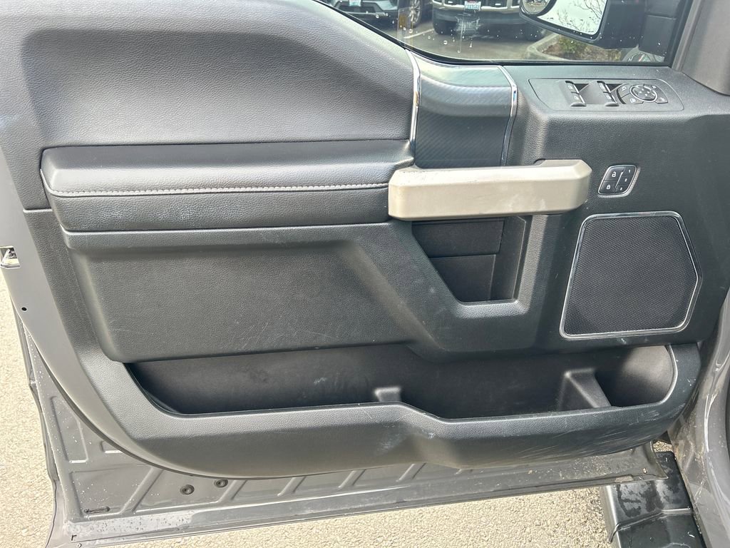 Used 2018 Ford F150 Lariat image 16