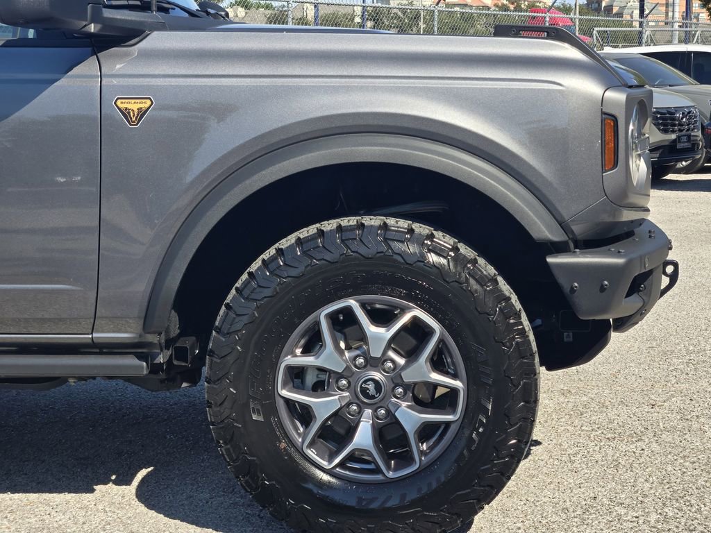 Used 2024 Ford Bronco Badlands image 13