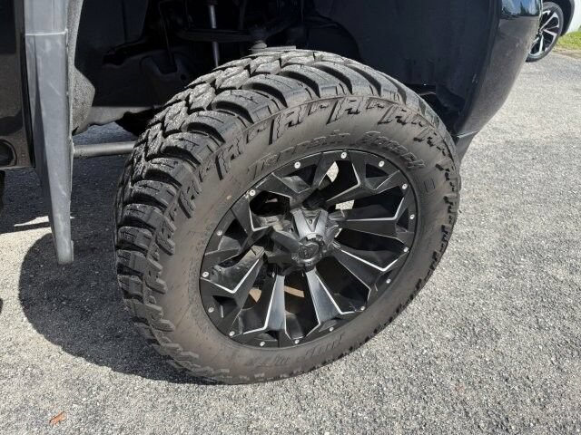 Used 2019 GMC Sierra 2500 Denali AWD/4WD image 8