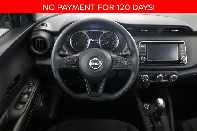 New 2025 Nissan Kicks Play S image 11