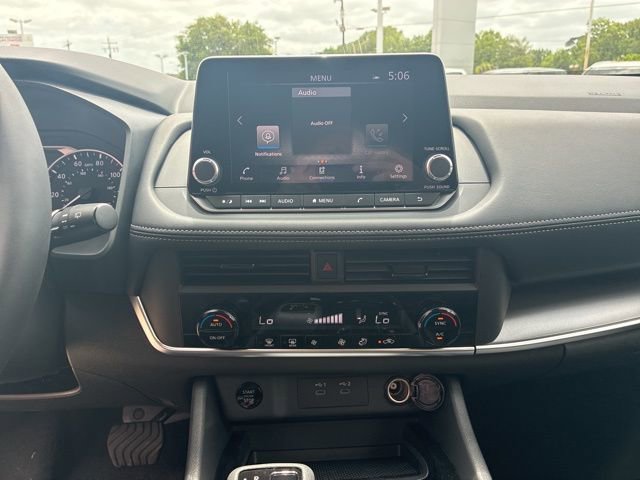 New 2026 Nissan Rogue SV FWD image 12