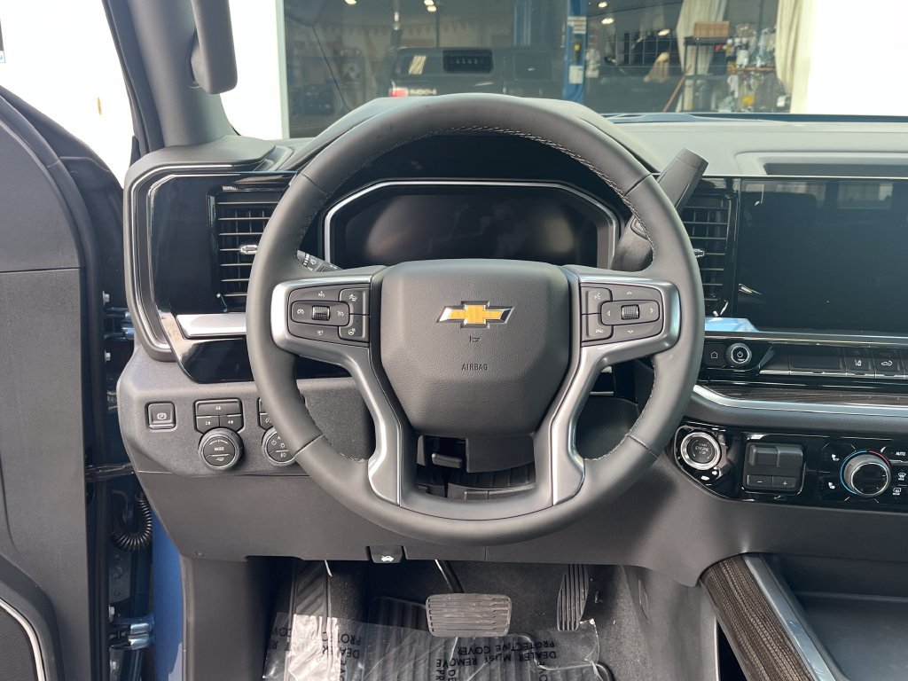 New 2026 Chevrolet Silverado 3500 LT AWD/4WD image 13