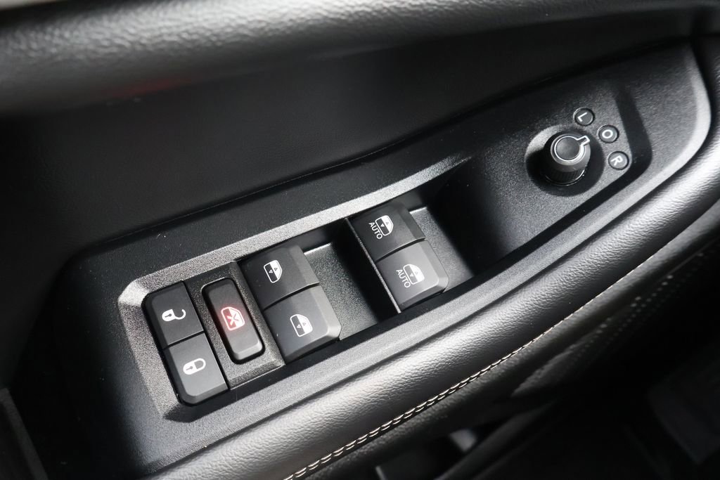 Used 2024 Jeep Grand Cherokee Limited image 34